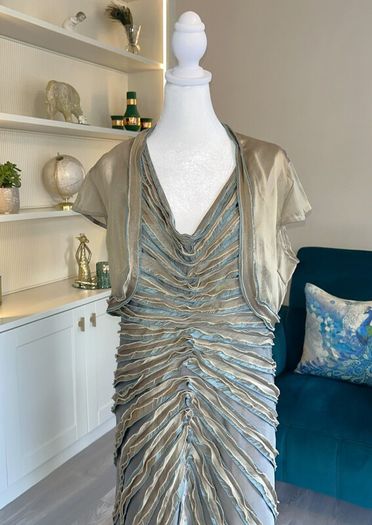 Elegant Ladies Special Occasion Dress with Bolero. Size UK 14 / EU 42
