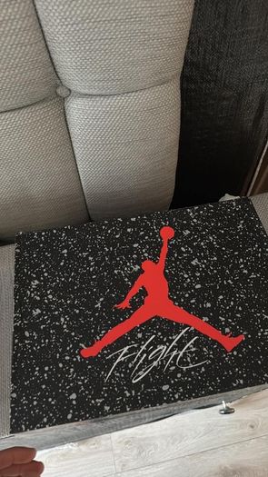 Jordan Spizike Low SE Do The Right Thing 10uk