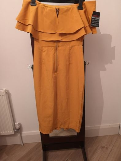 Off the shoulder dress size 8