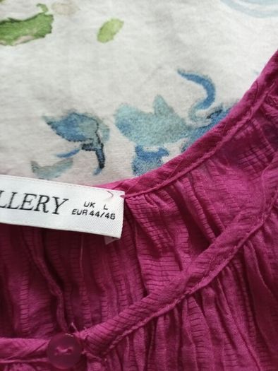 Womens clothing
