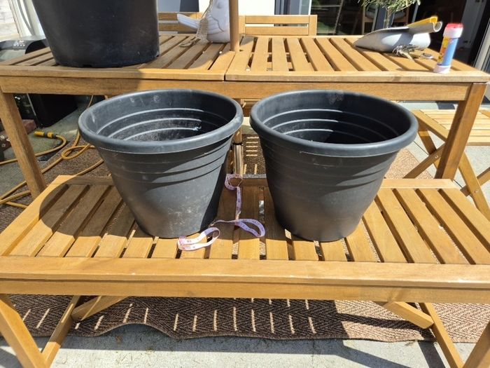Garden pots