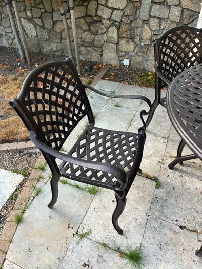 Six-Seater Cast Aluminium Garden Dining Set with Parasol