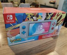 Switch Lite Zacian & Zamazenta