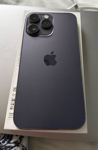 iPhone 14 Pro Max 256GB with Screen protector and case