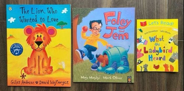 LOTS of Childrens Book Bundles - Football Books, Wimpy Kid, Cat Kid, Skulduggery Pleasant etc