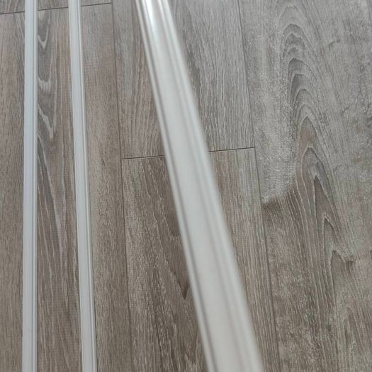 4 x 190 cm UPC white decorative molding