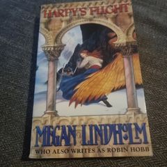 Harpy's Flight (Soft cover)  Book 1 of 4: Windsingers series  .Megan Lindholm