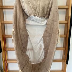 Beige velvet baby cot bumper