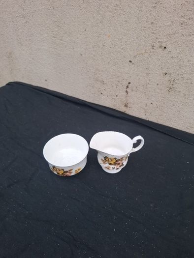 Mayfair yellow rose sugar milk jug