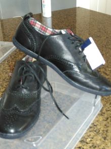 Fred Perry lace walking shoes