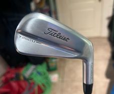 Titleist T250u 2 Iron