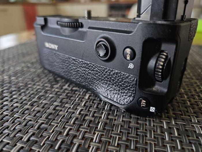 Sony battery grip VG-C3EM