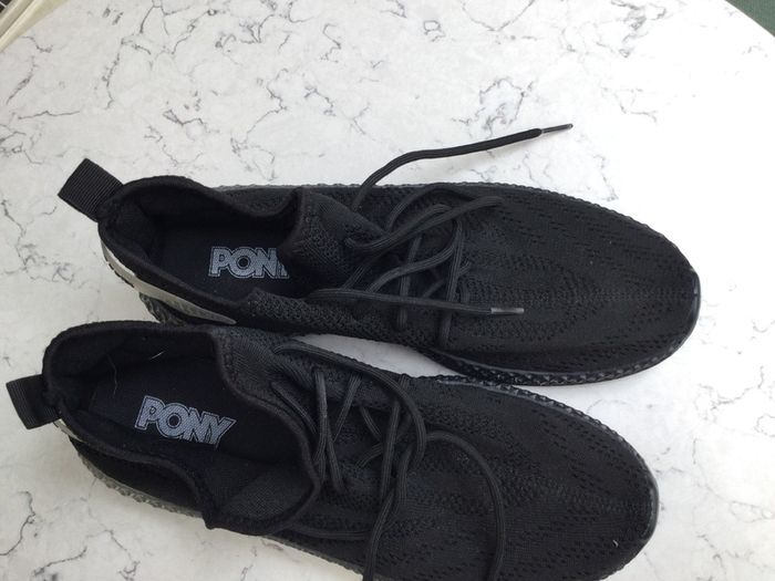 PP1 YASSO PONY  Mens Athleisure shoes size  9.5 UK/ EU 44