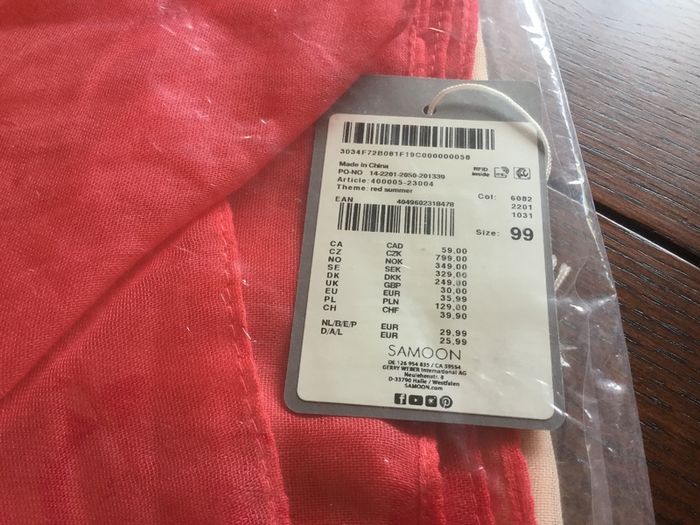 SAMOON. SALE A New. beautiful scarf in a trio of Coral shades REDUCED