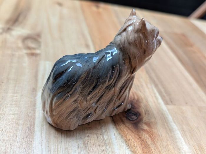 Beswic Yorkshire terrier porcelain figurine