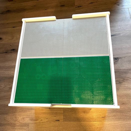 Lego Table