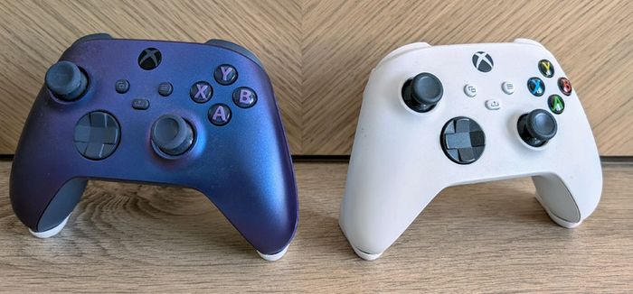 Xbox controller stand