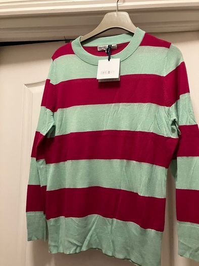 Lennon Courtney jumper