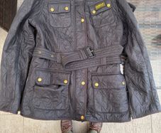 ladies barbour jacket international Black