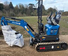 1.3 Ton Excavator - Kubota Engine - Rippa