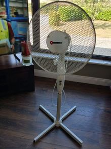 pedestal fan-needs new blades