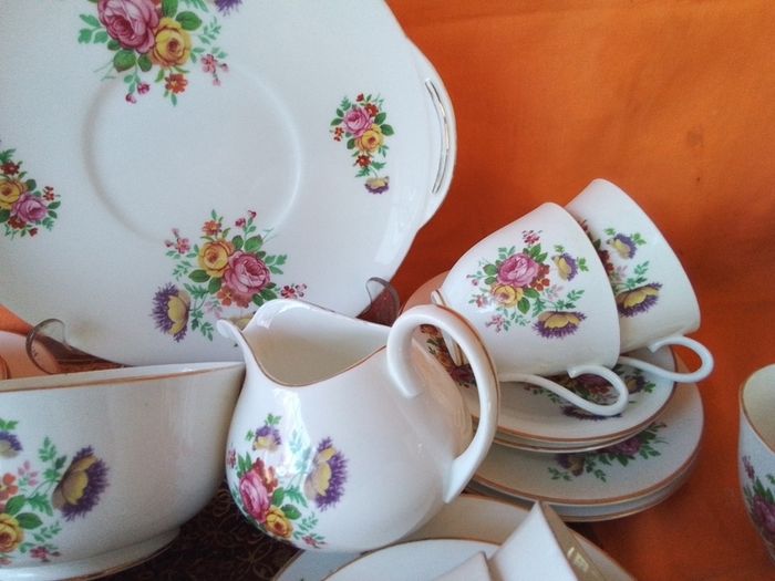 Twenty One Piece China Teaset
