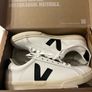 Brand new women's Vejas size 41 Image 2