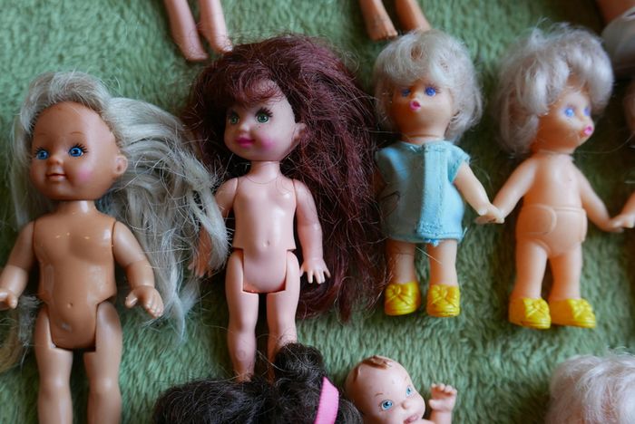 Vintage Barbie Collection, over 40 pieces (1966,1993,1994,1995,1999)