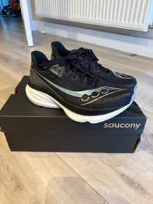 Saucony Endorphin Azura