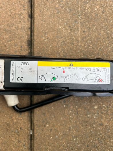 Audi A6 C7 Car Jack