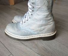 Dr Martens boots size uk 4 ( EU 37)