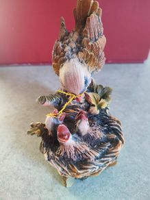 Bird Feeding Nest Capodimonte - Porcelain Made In Italy.