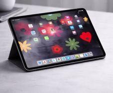 iPad Pro 12.9 (4th Gen) - 128GB - Space Grey + Magic Keyboard