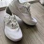 runners for sale size 7 Image 5