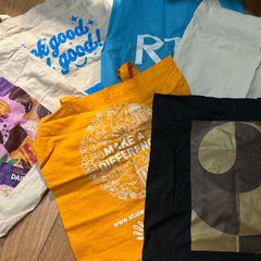 6 tote bags