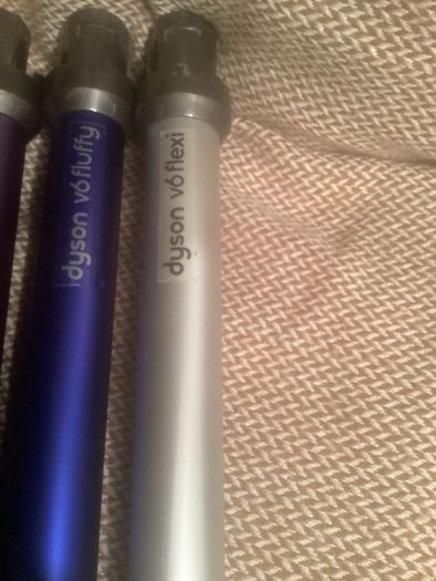 Dyson    V6.  Wand flexi
