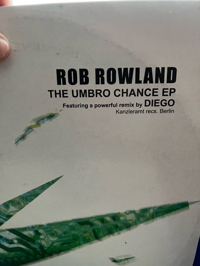 10e each Techno 12" vinyl