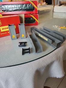 hornby footbridge