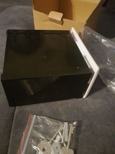 minil safe as wall socket