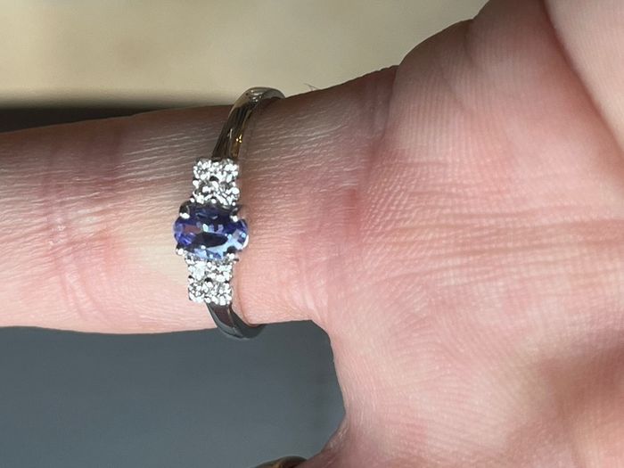 9ct White Gold Tanzanite and Diamond Engagement/Dress Ring