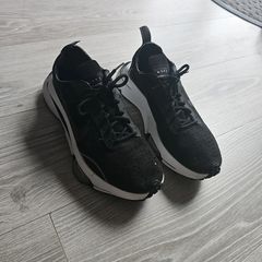 Genuine mens Nike Air Zoom type UK8