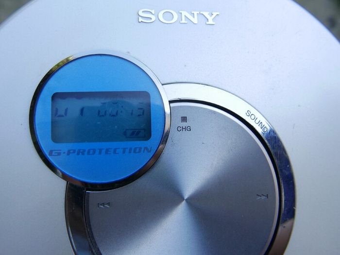 Sony CD Walkman D-EJ250 - Tested