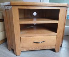 Oak TV stand in North Sligo / Dublin