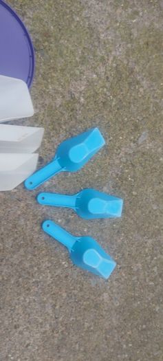 6 x scoops job lot,,used good condition, buyer collects or pays postage thank you, sold as is