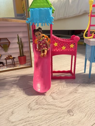 barbie doll house