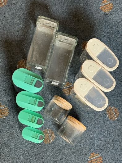 Food containers bundle (11 pieces)