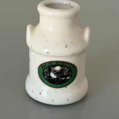 Vintage Amish Country Toothpick holder