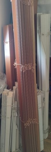 Venetian blinds