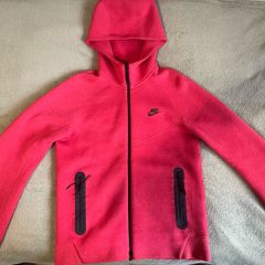 Nike Tech Fleece Red