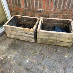 Oak outdoor Planter